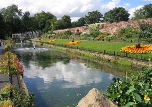 Roundhay_Park_1